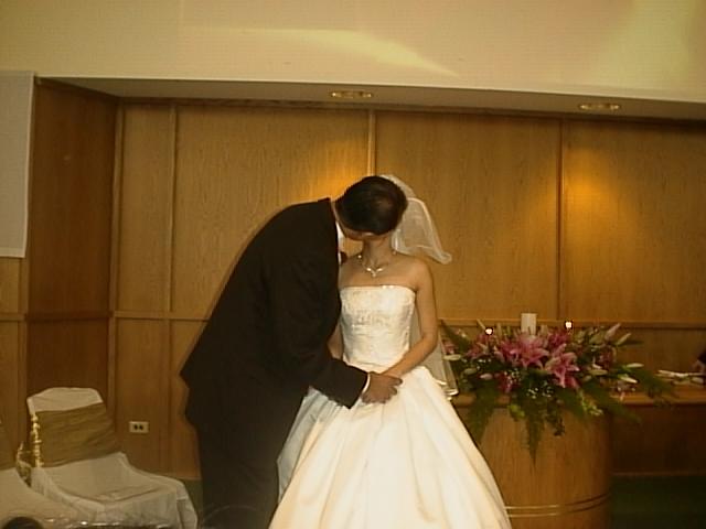 aris_vicki_wedding22.JPG